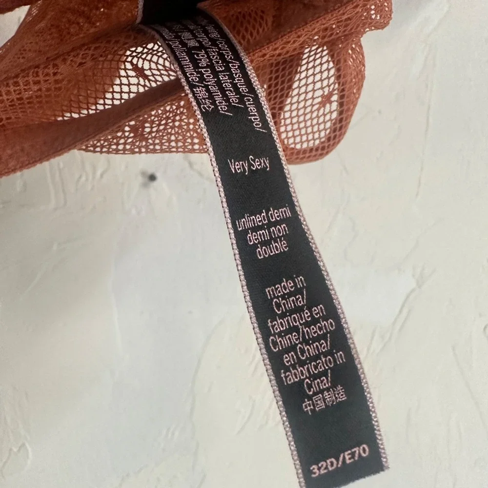 Victoria's Secret Unlined Demi Lace Orange Bra Size 32D Very Sexy